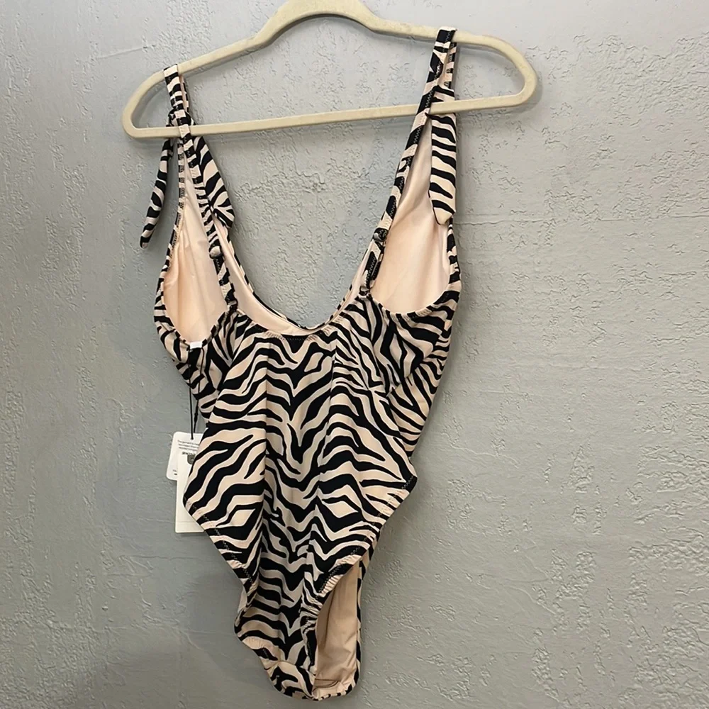 NWT Sanctuary Modern Kitty High Leg Scoop Neck Tank One-Piece White Size L